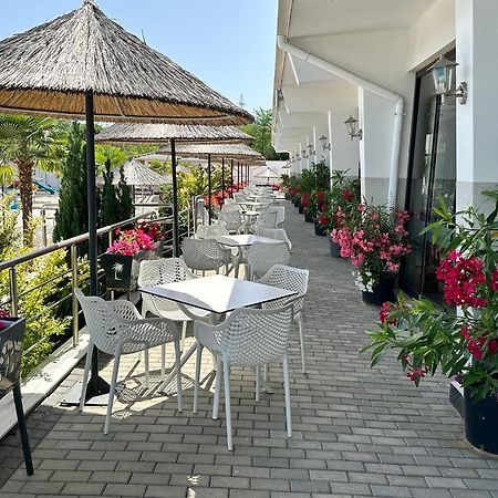Hotel Aqua Kŭrdzhali Exterior foto